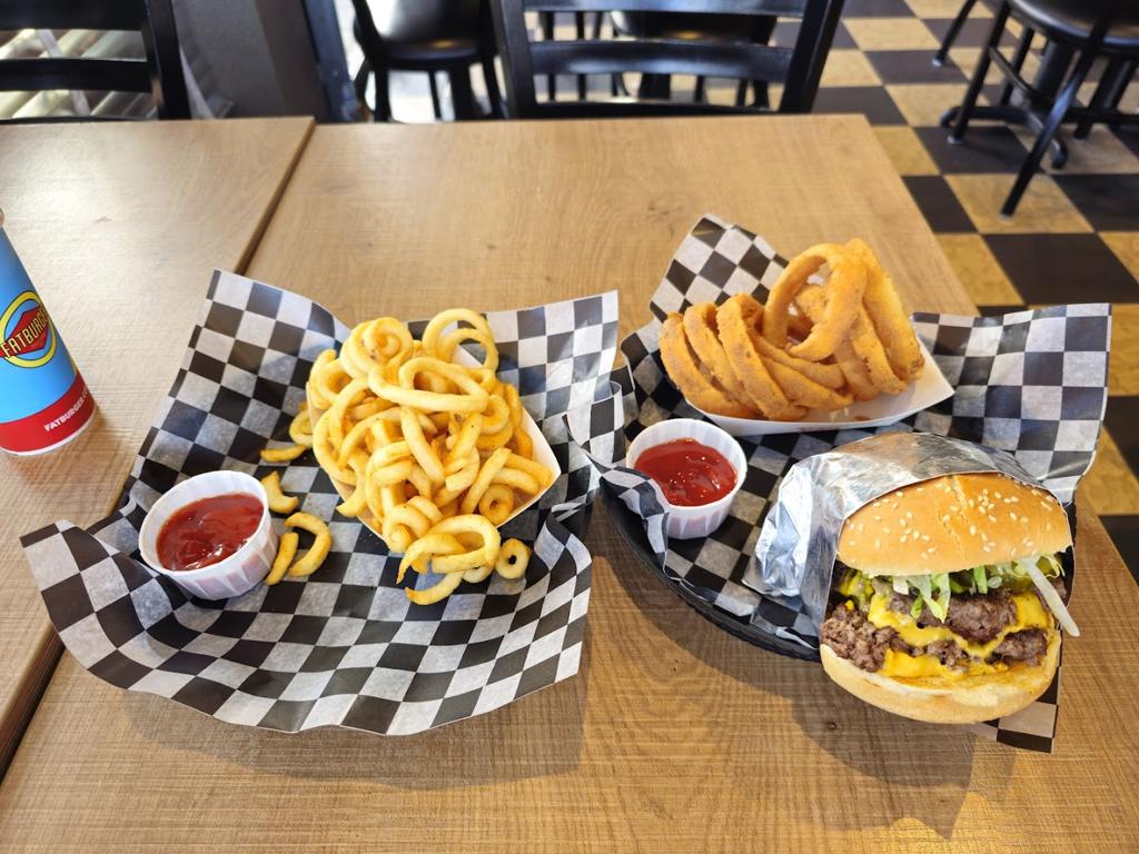 fatburger-kelowna-1750132578168