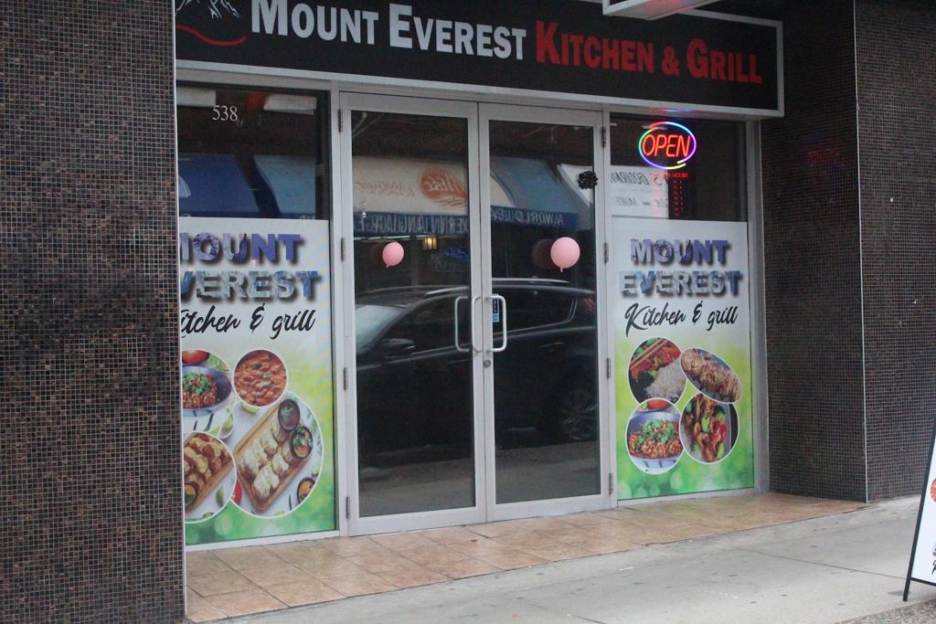 mount-everest-kitchen-grill-1750135760413