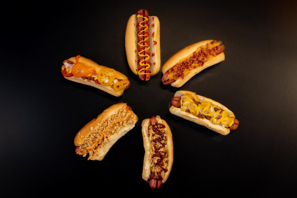seaside-sugars-donuts-and-dogs-1750127918575