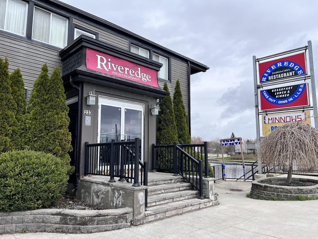 riveredge-restaurant-1750130371628