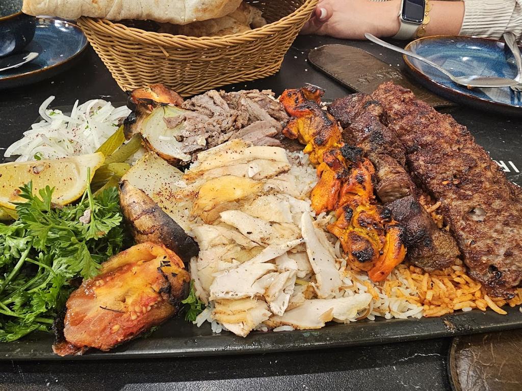 halal-plaza-mississauga-1750130788943