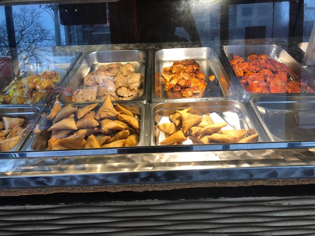 queen-takeout-n-catering-best-halal-pakistani-cuisine-indian-restaurant-chinese-and-hakka-cuisine-in-brampton-1750134128454