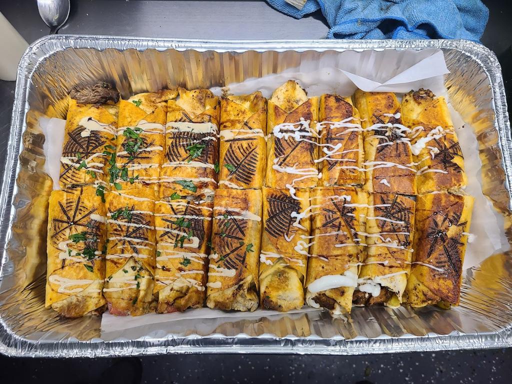 syrian-table-shawarma-and-falafel-1750135175514
