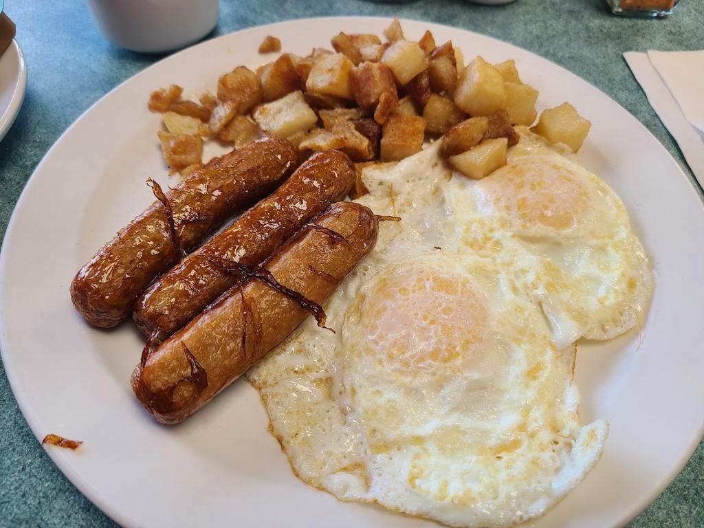 broadway-restaurant-1750135574089