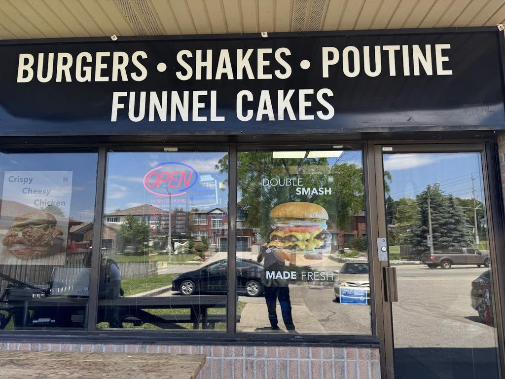 burger-stack-smashburgers-1750136148862