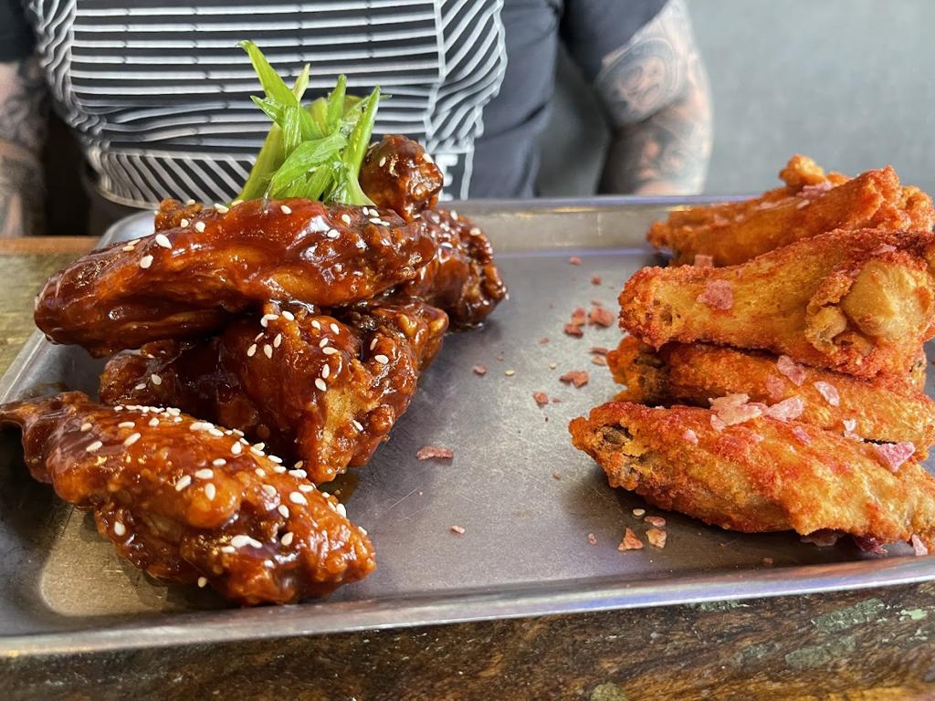 restaurant-birdhouse-wingerie-bar-dollard-des-ormeaux-1750129179333