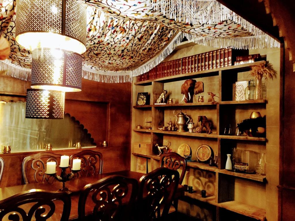 restaurant-kashmere-1750135117788