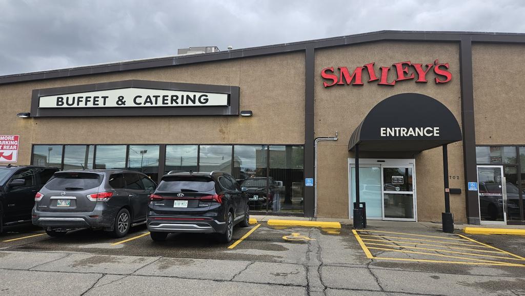 smileys-buffet-and-catering-1750135163630